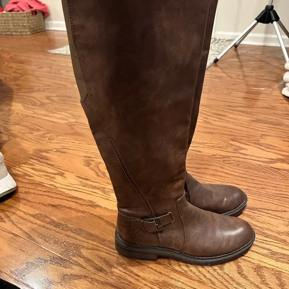 Women’s Tall Baretraps boots - Picture 5 of 5